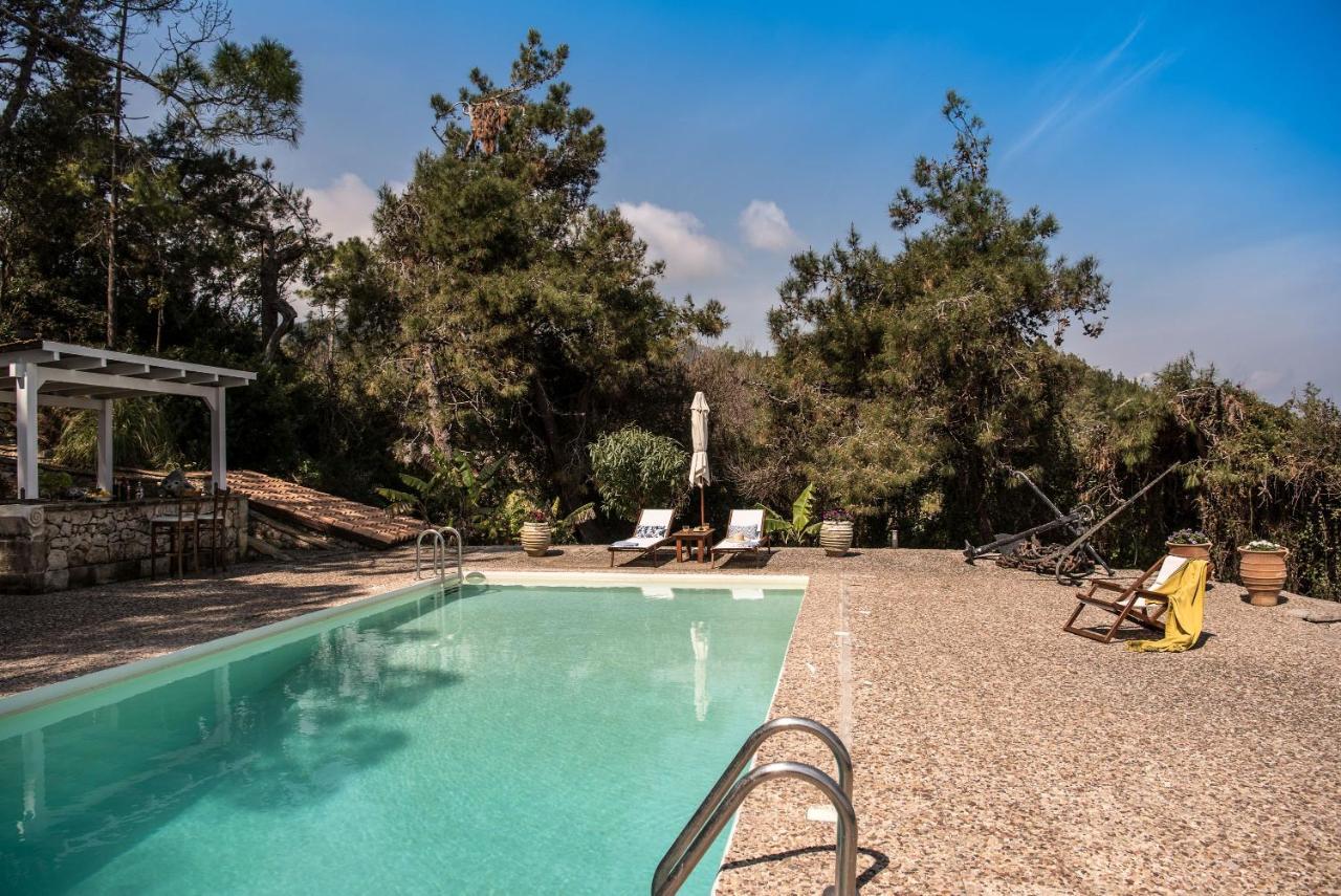 Azzuro Beach House - On The Beach & Private Pool, By Zantewize Vasilikos  Luaran gambar